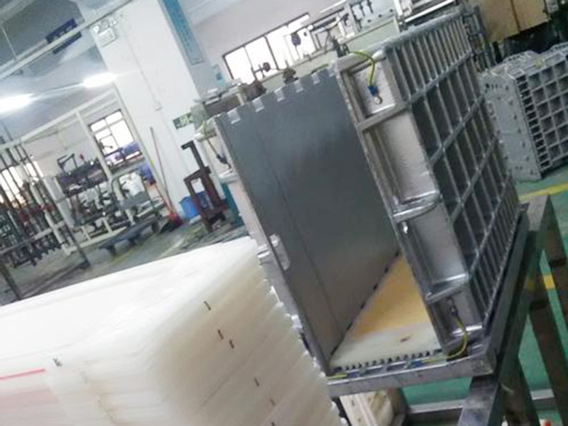 定期對edi模塊設(shè)備進(jìn)行大流量、低壓力、低PH值的沖洗有利